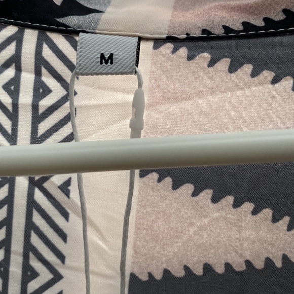 Size M Geo print dress - Picture 4 of 4